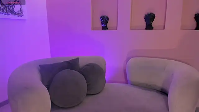 AyshelBrown online show from 17, 1, 2026