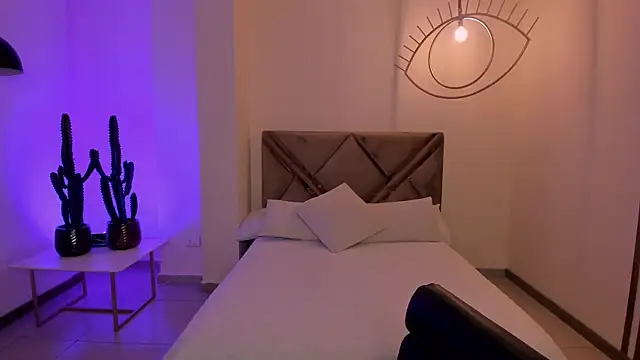 Snapshot of MaddisonTaylor1 chatting on 10, 11, 2025 MaddisonTaylor1 online show from 10, 11, 2025