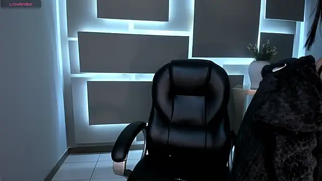 MilaColeman online show from 19, 9, 2025