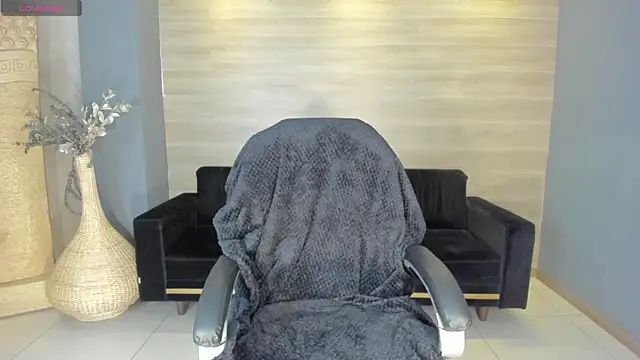 MilaColeman online show from 4, 10, 2025