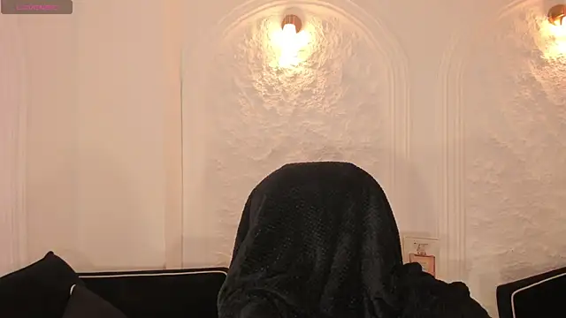 MilaColeman online show from 11, 11, 2025