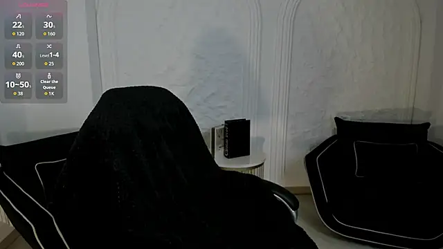 MilaColeman online show from 23, 10, 2025