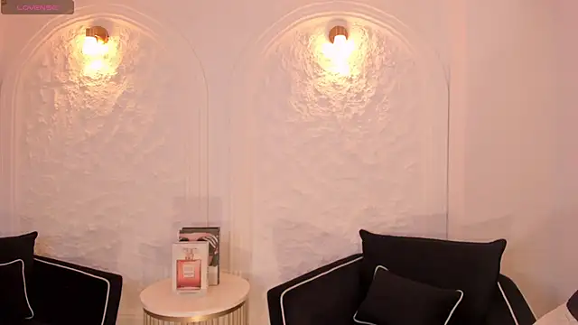 MilaColeman online show from 2, 11, 2025