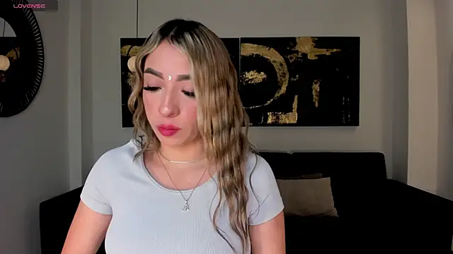 LizzCooper online show from 8, 11, 2025