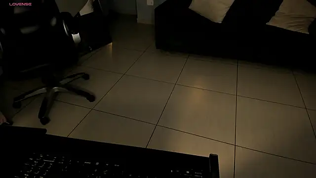 LizzCooper online show from 18, 12, 2025