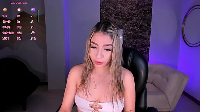 LizzCooper online show from 11, 11, 2025