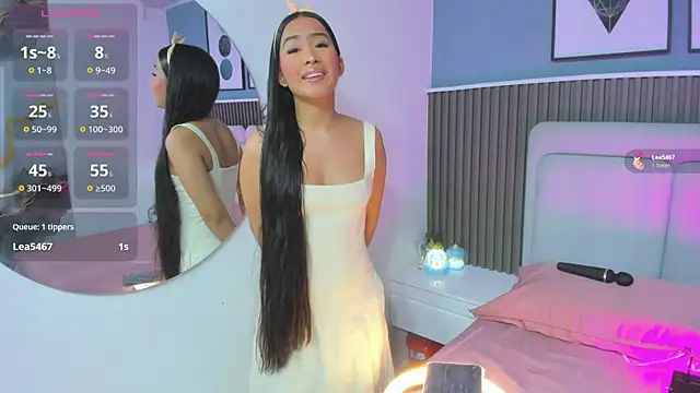 Snapshot of lily__star chatting on 5, 11, 2025 lily star online show from 5, 11, 2025