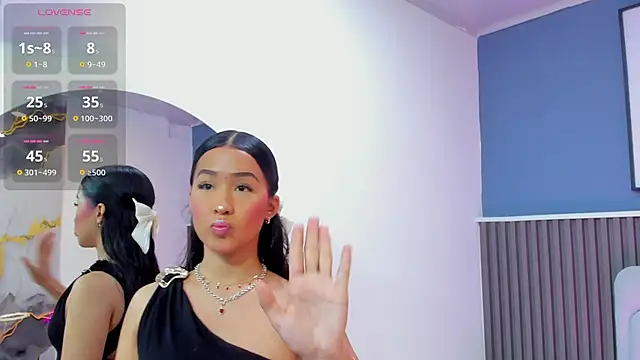 Snapshot of lily__star chatting on 6, 11, 2025 lily star online show from 6, 11, 2025