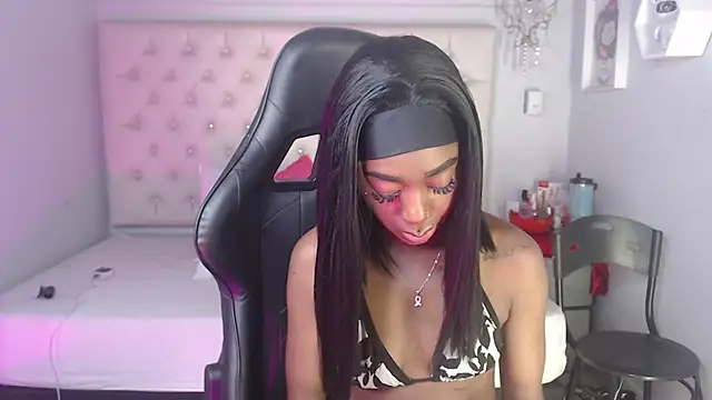 candyy ebony online show from 7, 1, 2026