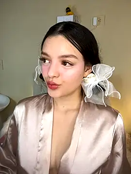 AriaHeavenss online show from 10, 9, 2025