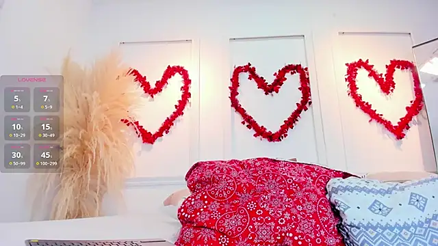 Miriam milf online show from 4, 3, 2026