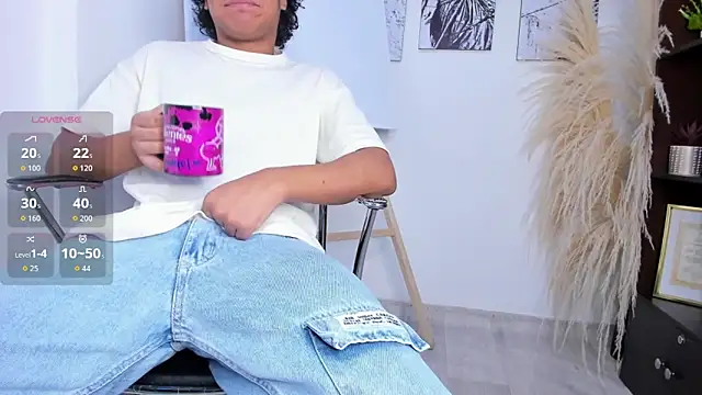 Snapshot of Miriam_milf chatting on 29, 9, 2025 Miriam milf online show from 29, 9, 2025