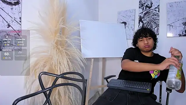 Snapshot of Miriam_milf chatting on 10, 10, 2025 Miriam milf online show from 10, 10, 2025