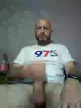 Snapshot of danmep8387 chatting on 10, 7, 2026 danmep8387 online show from 10, 7, 2026