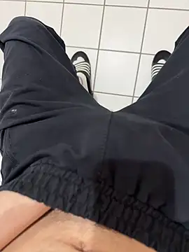 Dicksxd online show from 10, 4, 2026