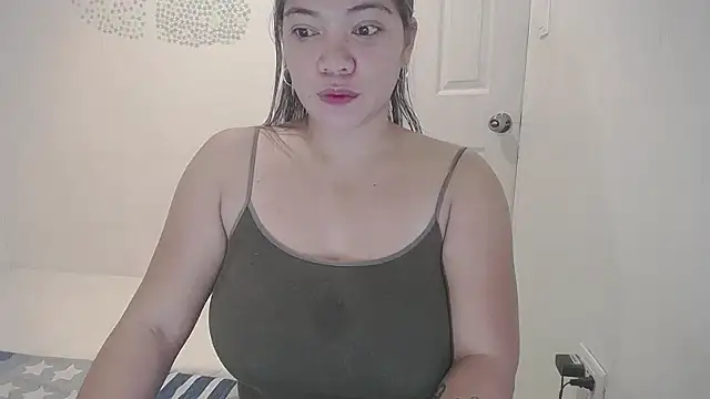 briannalove222 online show from 10, 10, 2025