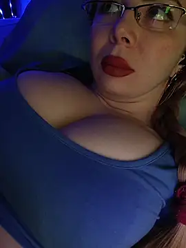 BunnyFoxy777 online show from 3, 2, 2026