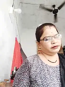 Snapshot of Bhavna_hot chatting on 3, 10, 2025 Bhavna hot online show from 3, 10, 2025