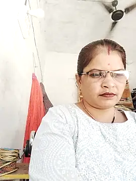 Snapshot of Bhavna_hot chatting on 7, 10, 2025 Bhavna hot online show from 7, 10, 2025