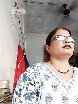 Snapshot of Bhavna_hot chatting on 4, 10, 2025 Bhavna hot online show from 4, 10, 2025