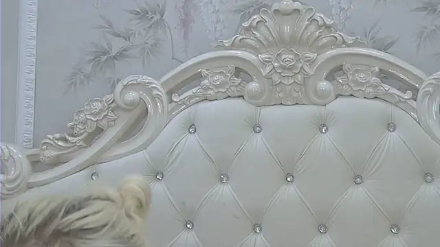 EllieFrosty  online show from 5, 4, 2026