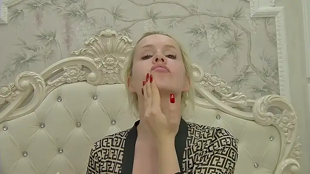 EllieFrosty  online show from 26, 9, 2025