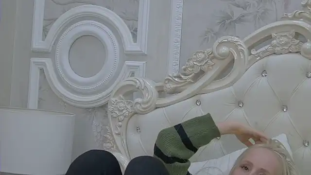 EllieFrosty  online show from 8, 2, 2026