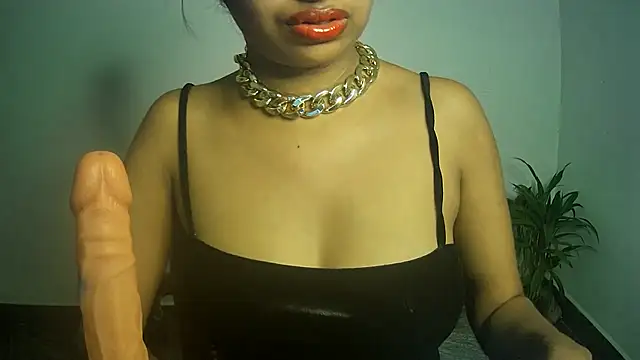 Minu Cam online show from 28, 5, 2026