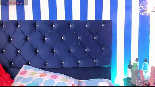 valeria rouse28 online show from 13, 9, 2025