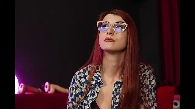 Tracyix online show from 8, 10, 2025