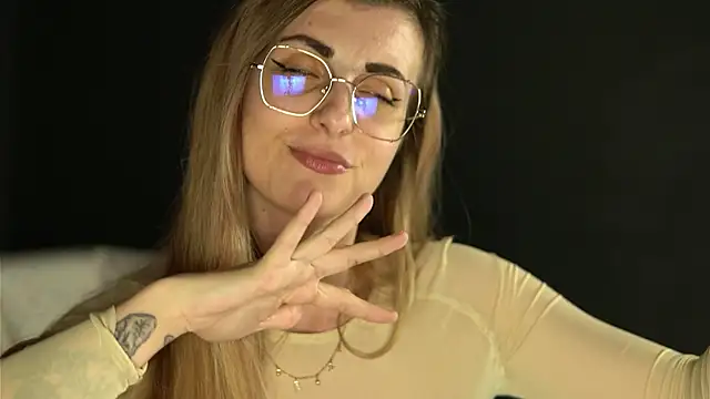 Tracyix online show from 22, 5, 2026