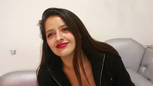 Lily rousee  online show from 14, 2, 2026