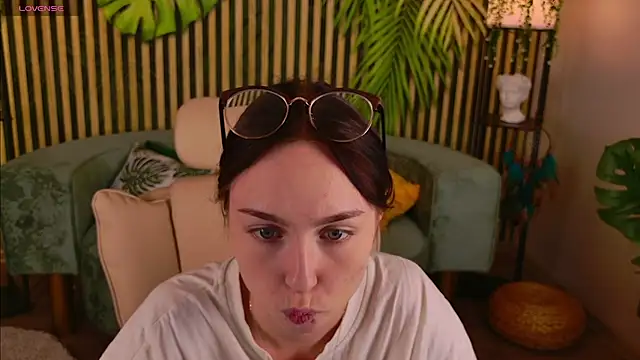 MonikaCarter online show from 21, 9, 2025