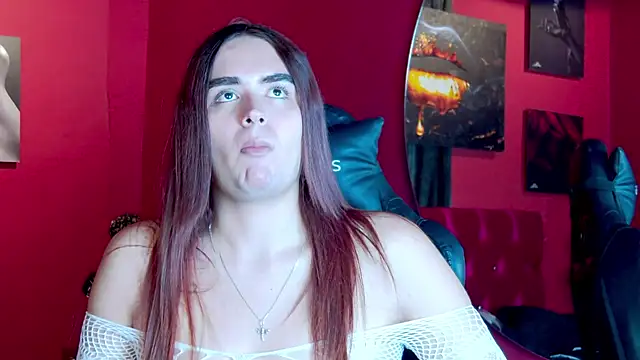 Maylu Fox online show from 9, 9, 2025