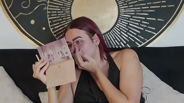 Maylu Fox online show from 8, 9, 2025