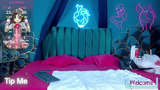 Maylu Fox online show from 18, 11, 2025