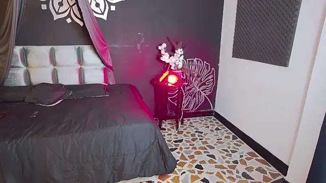 Maylu Fox online show from 1, 11, 2025