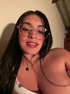 Linda Saenz  online show from 1, 6, 2026