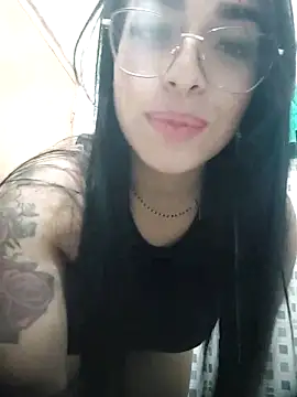 Snapshot of Linda_Saenz_ chatting on 22, 9, 2025 Linda Saenz online show from 22, 9, 2025