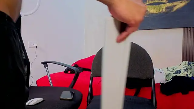 DylanGuss online show from 5, 10, 2025