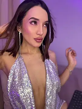 Bella-taylorr online show from 15, 5, 2026