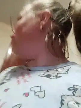 Kiss Eva online show from 25, 2, 2025