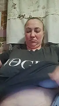 Kiss Eva online show from 5, 2, 2025