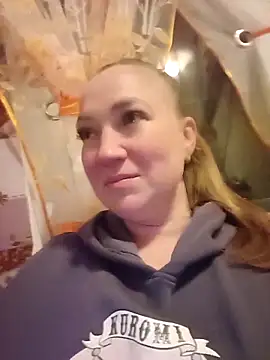 Kiss Eva online show from 24, 3, 2026