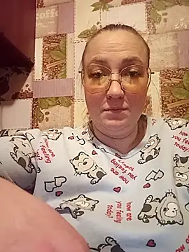 Kiss Eva online show from 11, 3, 2026