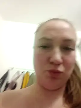 Snapshot of Kiss_Eva chatting on 23, 4, 2026 Kiss Eva online show from 23, 4, 2026