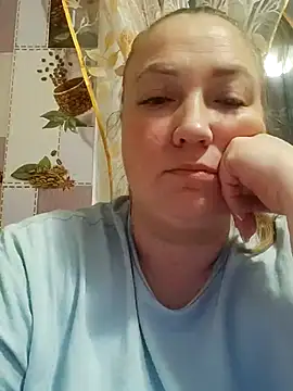 Kiss Eva online show from 25, 10, 2025