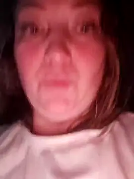 Kiss Eva online show from 7, 10, 2025