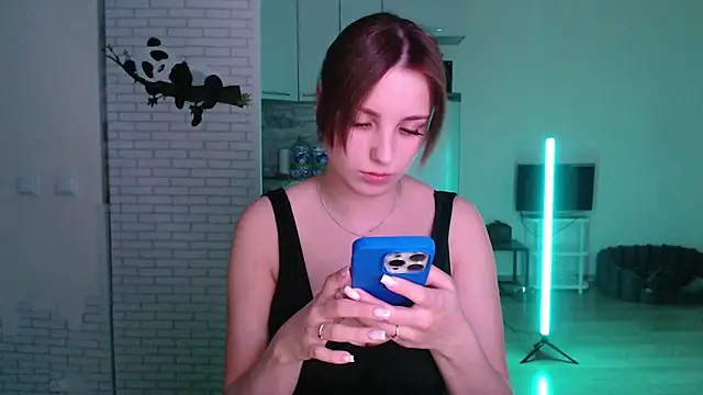 Leonaalove online show from 23, 3, 2026
