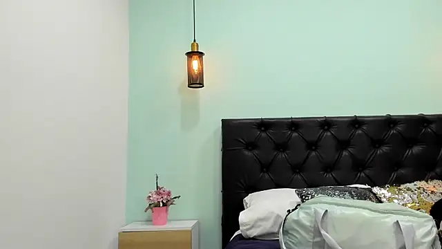 Marianee Rousse online show from 27, 11, 2025